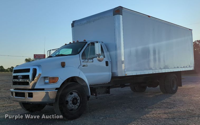 2006 Ford F750 Super Duty  box truck - KW9050