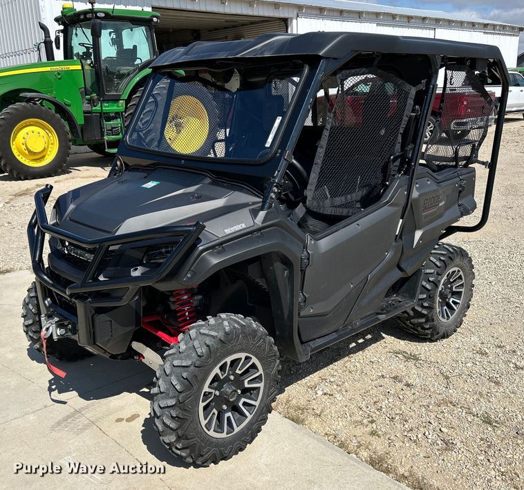 2017 Honda Pioneer 1000-5  utility vehicle - MD9020