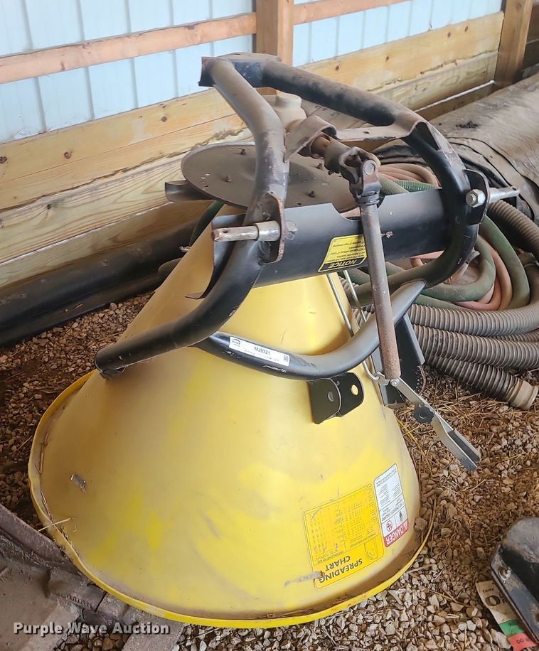 Land Pride FSP 700  Spreader - MJ9321