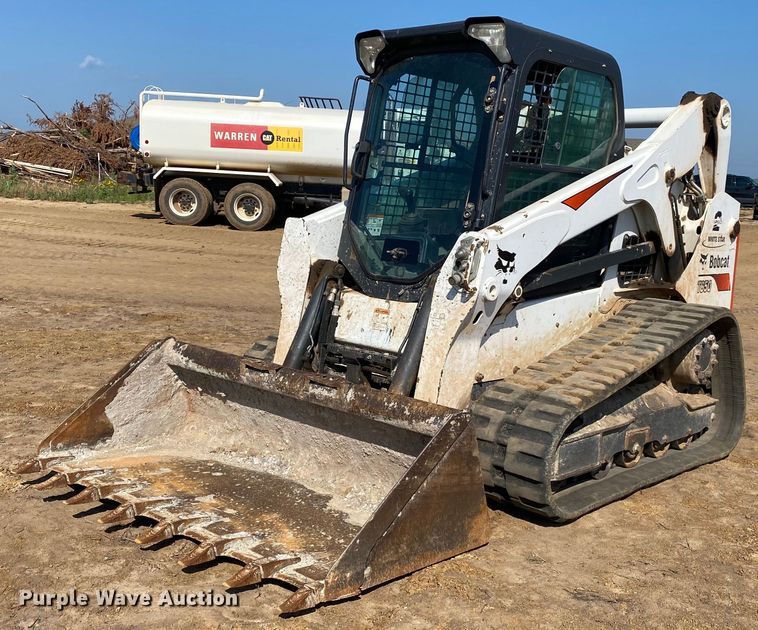 2017 Bobcat T650  tracked skid steer loader - DI7827