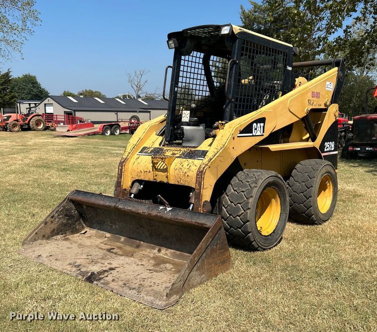 2006 Caterpillar 252B  skid steer loader - DJ6314