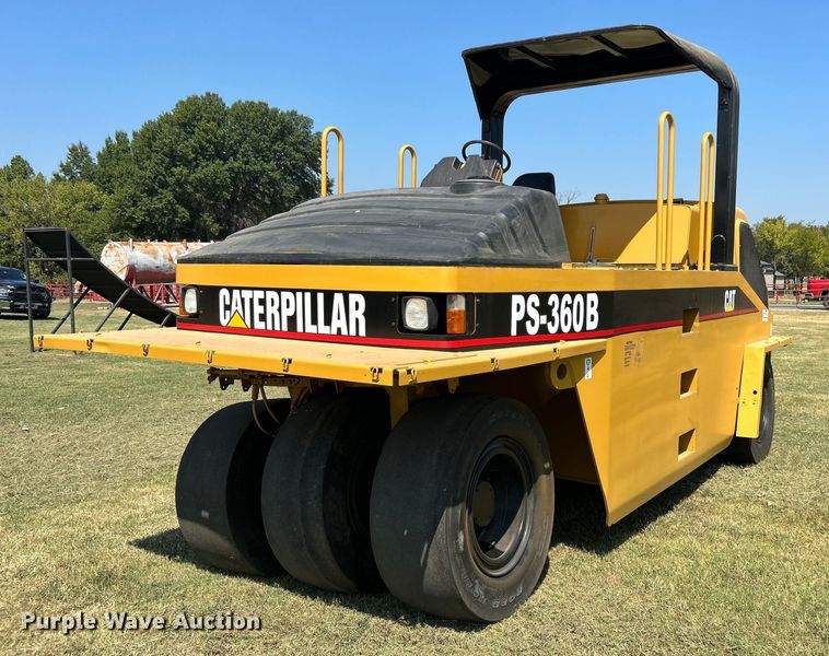 2003 Caterpillar PS-360B  pneumatic roller - DJ6320