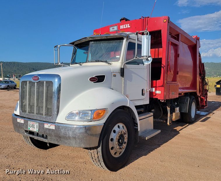 2013 Peterbilt PB337  refuse truck - KS9232