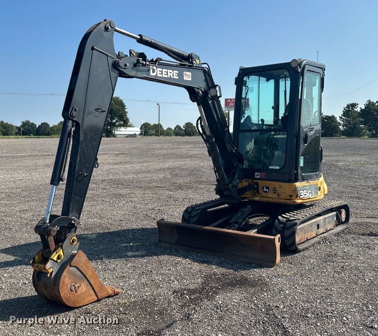 2016 John Deere 35G  mini excavator - KW9061