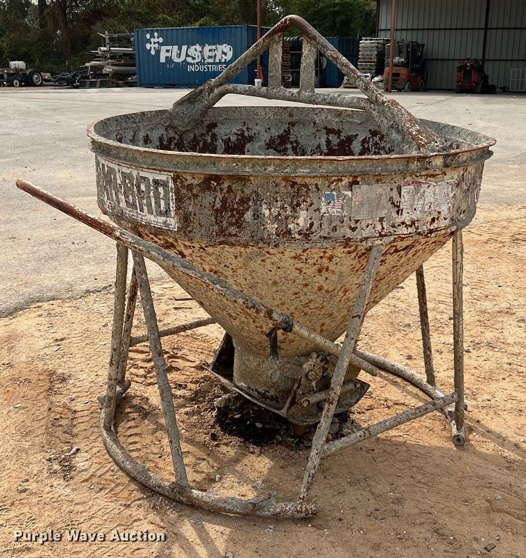 Gar-Bro  concrete bucket - LF9481