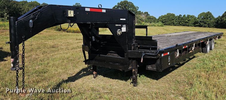 2006 Apache equipment trailer - OG9410