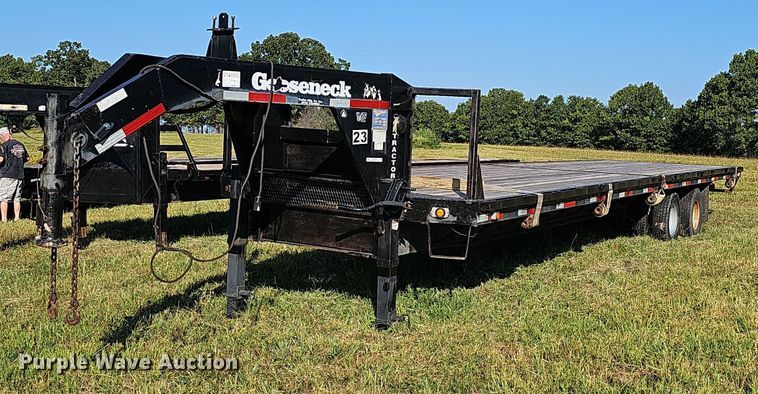 2007 Gooseneck A10A2  equipment trailer - OG9412