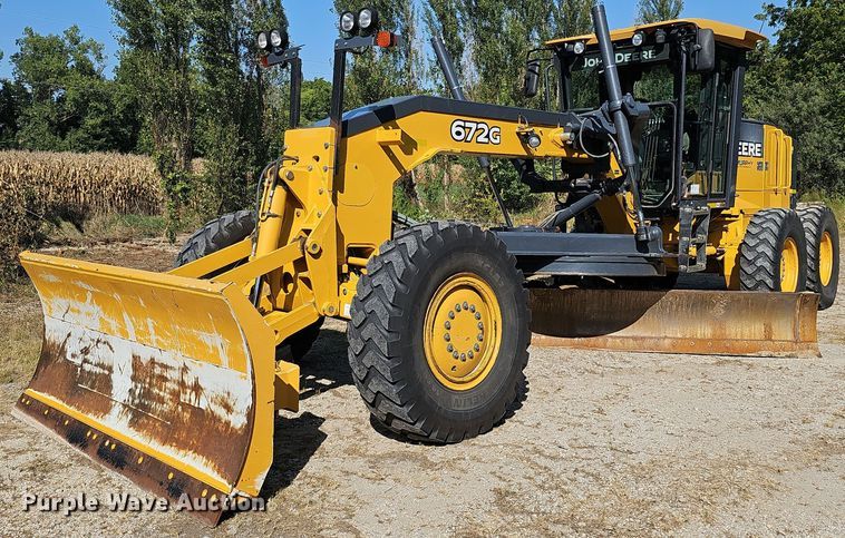 2010 John Deere 672G  motor grader - DQ1114
