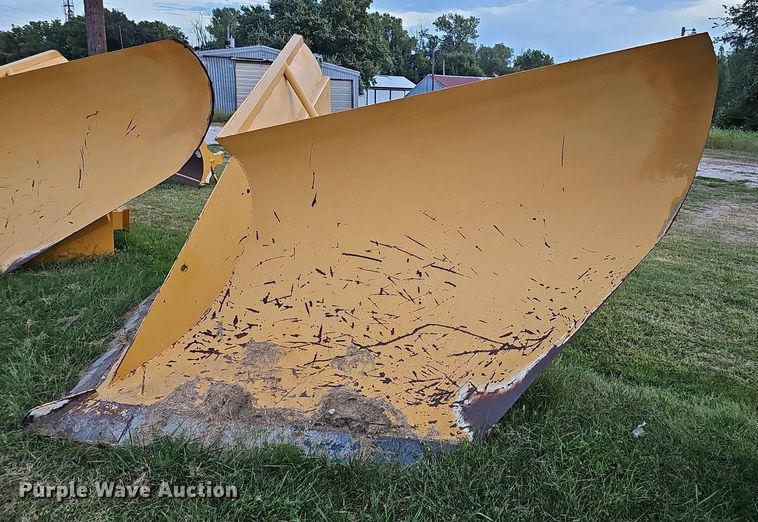 Henke  V-plow - DQ1130