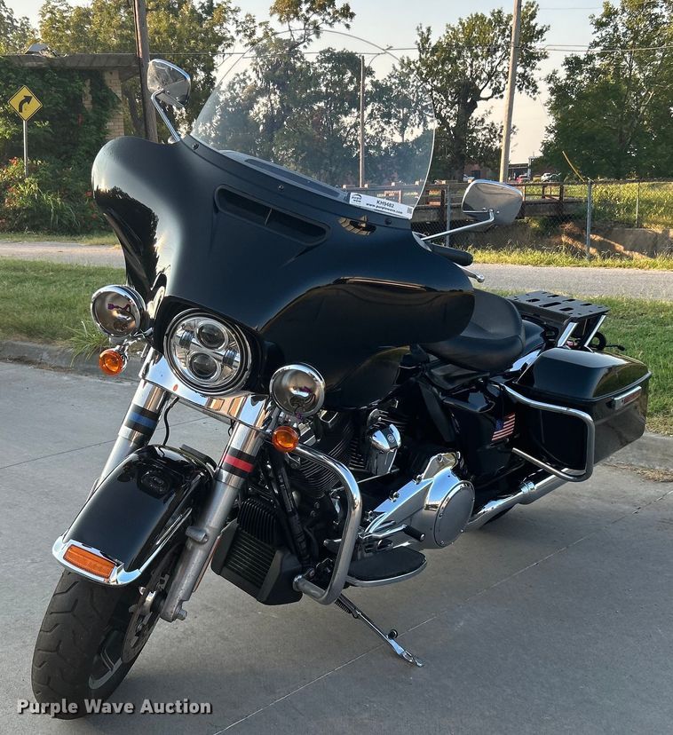 2017 Harley Davidson Electraglide  motorcycle - KH9482