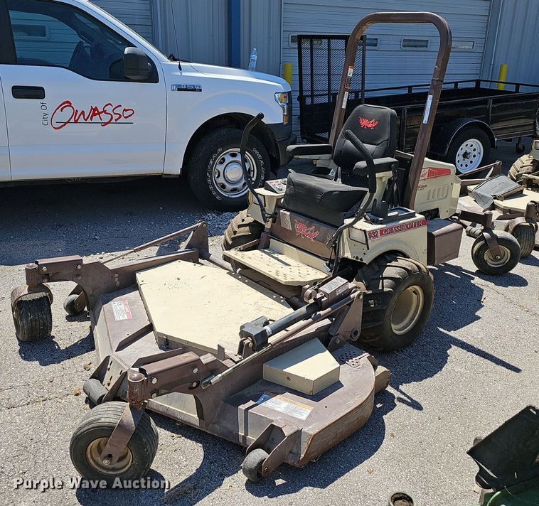 Grasshopper 932  ZTR lawn mower - LE9764