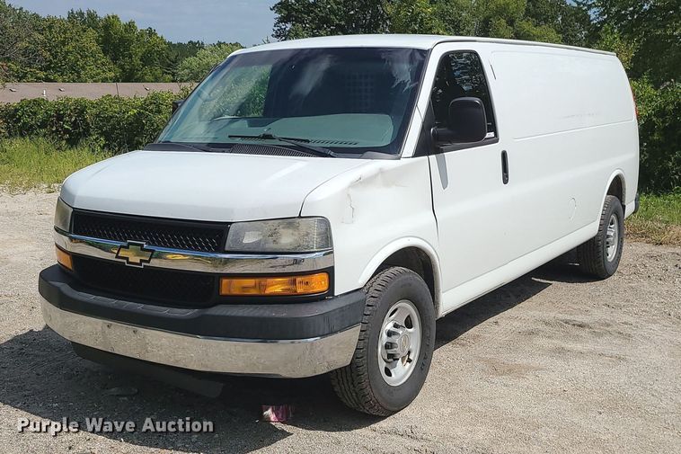 2014 Chevrolet Express 3500  prisoner transport van - MJ9339