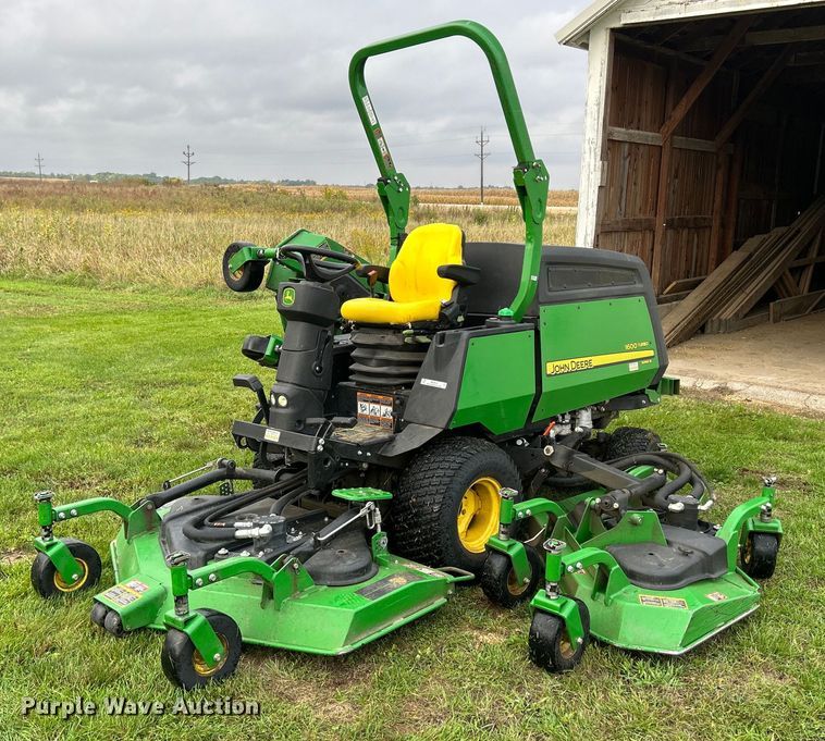 John Deere 1600 Turbo Series III  lawn mower - MO9041