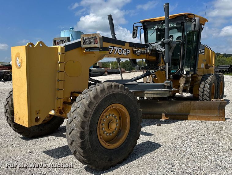 2012 John Deere 770 GP  motor grader - OG9165