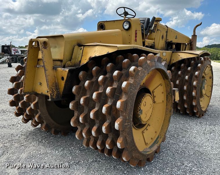 Bomag K300 landfill compactor - OG9167