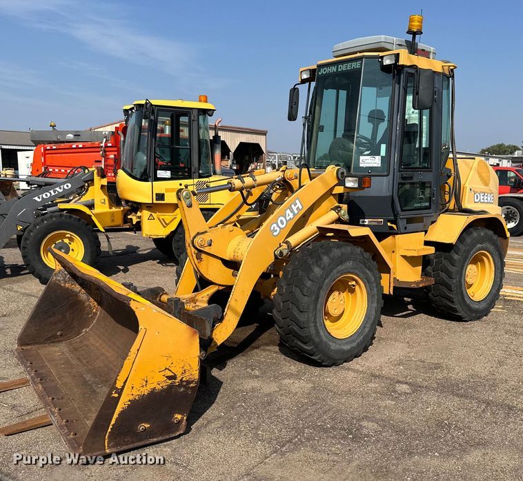 2003 John Deere 304H  wheel loader - DJ6200