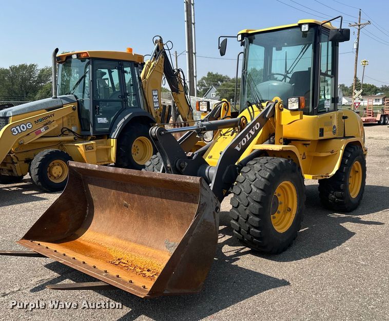 2004 Volvo L30B  wheel loader - DJ6203
