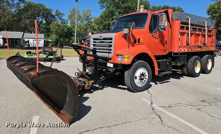2003 Sterling LT7500  dump truck - DN8701