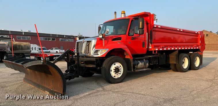 2007 International 7500  dump truck - NF9165