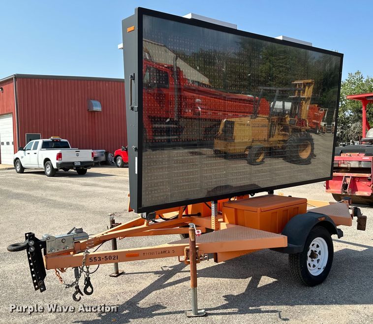 2011 Ver-Mac PCMS1210  message board trailer - NF9228