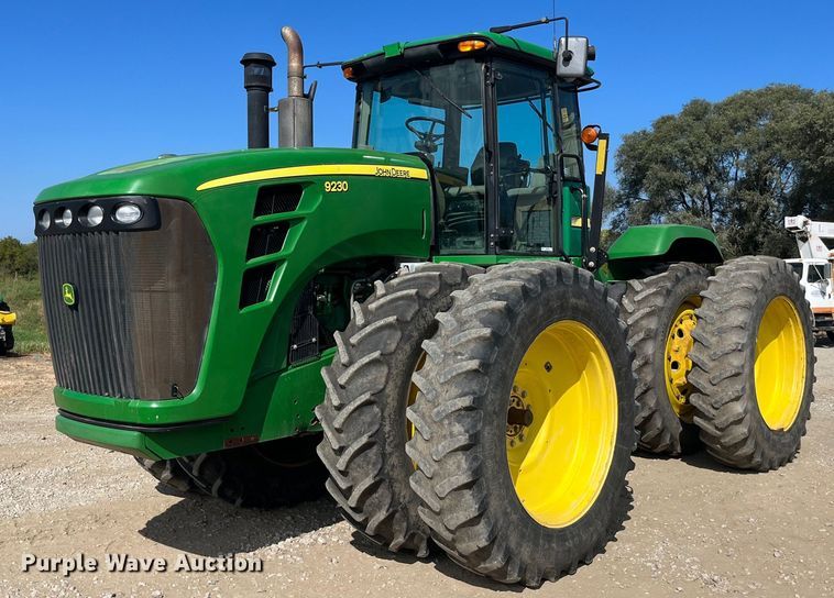 2011 John Deere 9230  4WD tractor - MG9484