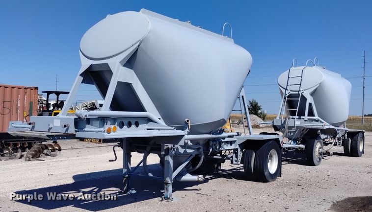 (2) pneumatic dry bulk trailer - DN6405