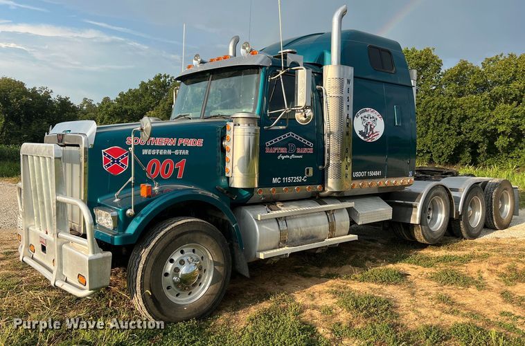 2001 Western Star 4964FX  semi truck - NA9169