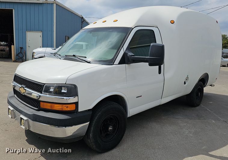 2012 Chevrolet Express 3500  van - DQ1152