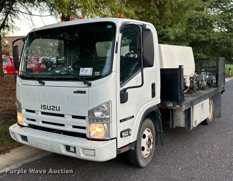 2012 Isuzu L96  sprayer truck - DV1030