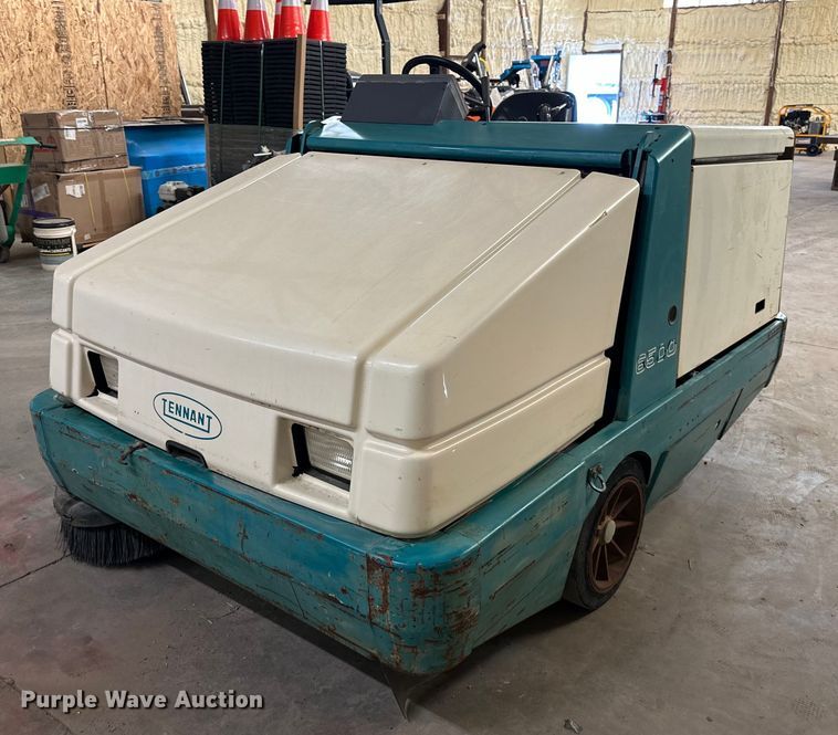 Tennant 6500  sweeper - DW2766