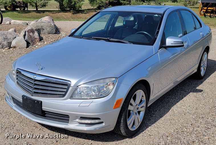 2011 Mercedes Benz C300 - KS9175