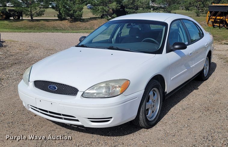 2006 Ford Taurus SE - KS9178