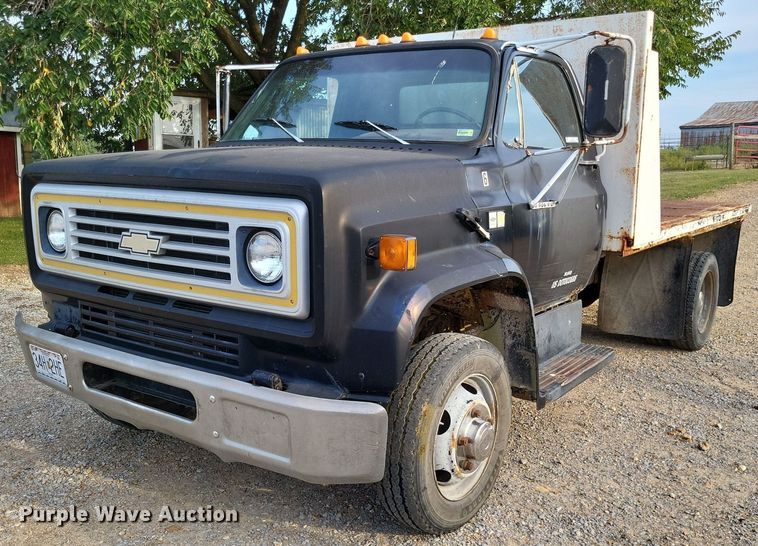 1986 Chevrolet C60  dump flatbed truck - LS9770