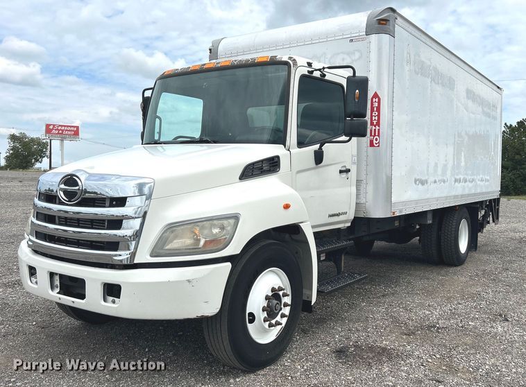 2012 Hino 268  box truck - LV9036