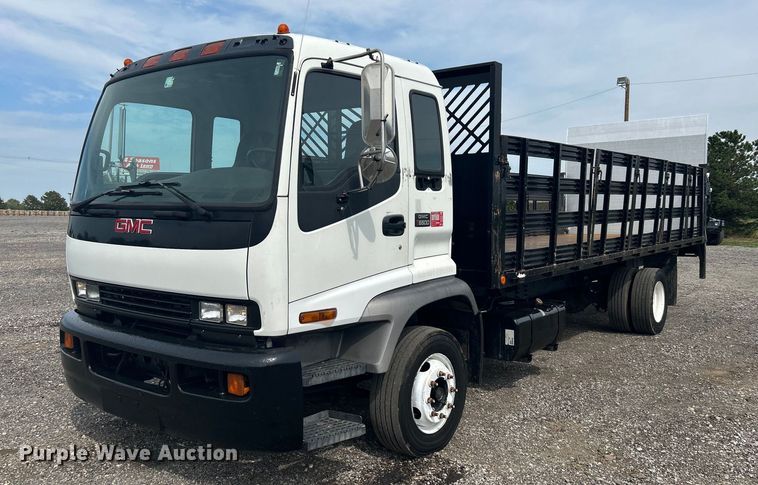 2006 GMC T6500  flatbed truck - LV9086