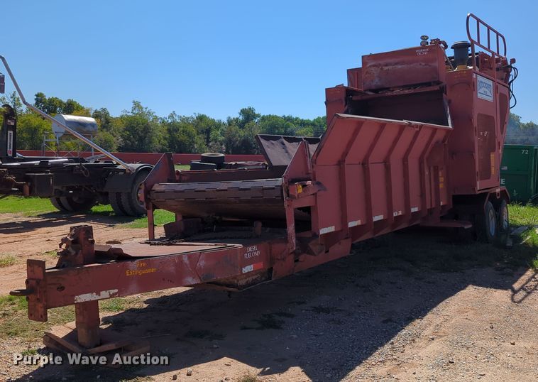 1997 Rotochopper MC166  horizontal grinder - MX9414