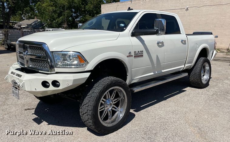 2016 Dodge Ram 2500  Crew Cab pickup truck - NY9940
