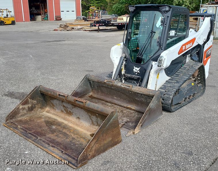 2020 Bobcat T64  tracked skid steer loader - DK4095