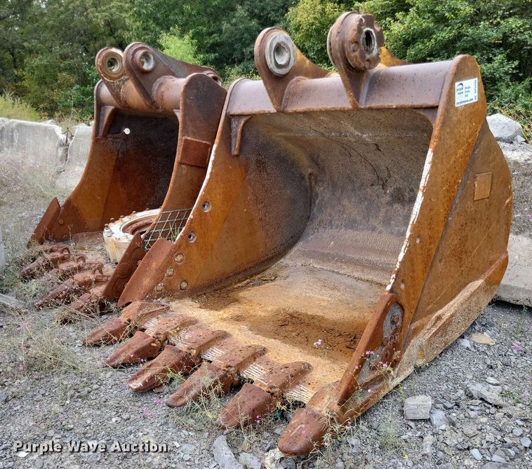 (2) excavator buckets - DP5293
