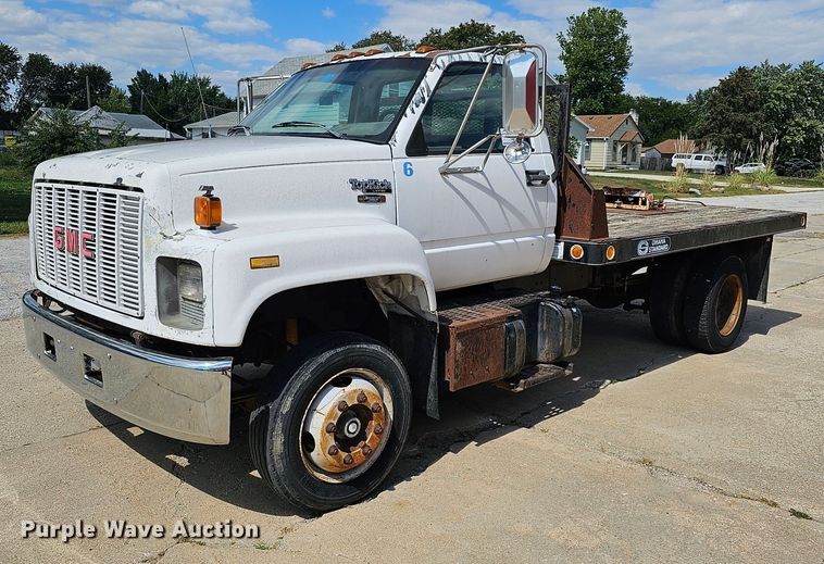 1994 GMC TopKick LoPro  flatbed truck - DQ0213