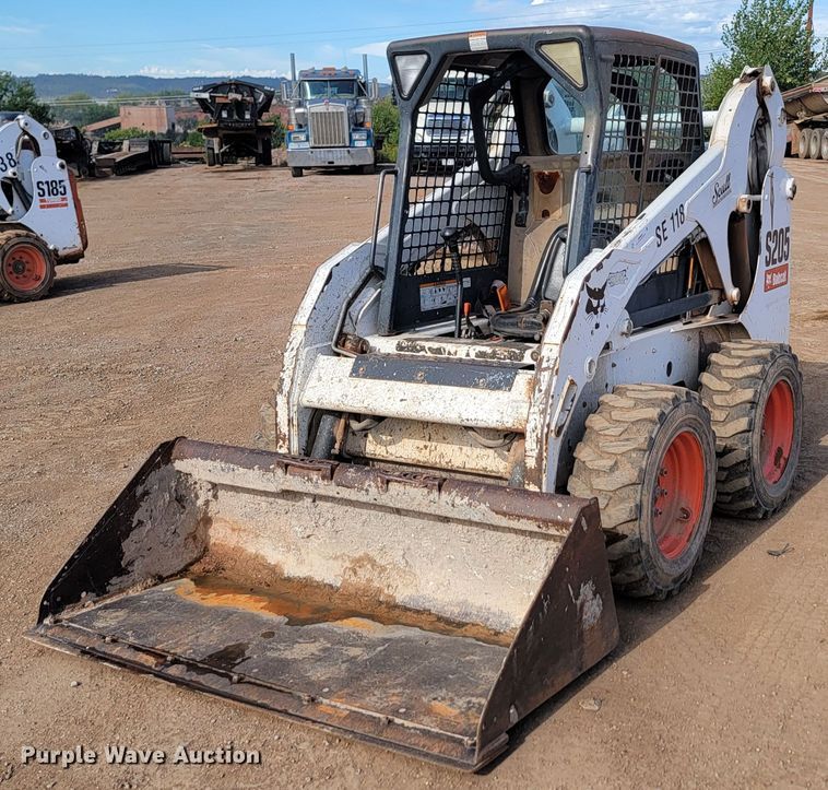 2008 Bobcat S205  skid steer loader - JW9668