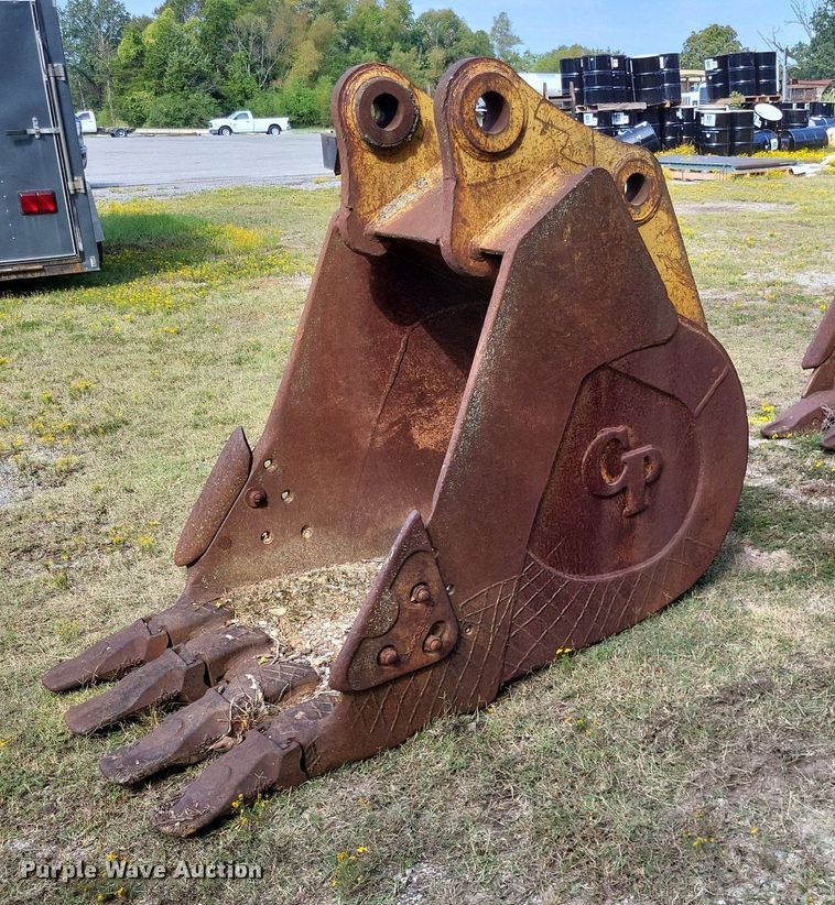 (2) excavator buckets - LS9785