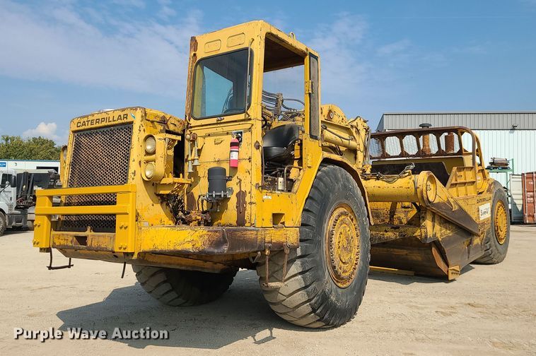 1977 Caterpillar 627B  conventional scraper - MG9759