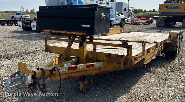 2014 Behnke  tilt deck equipment trailer - MQ9450