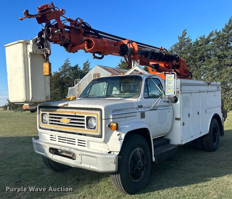 1977 Chevrolet C65  digger derrick truck - OC9529