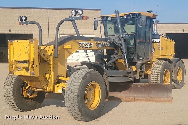 2012 John Deere 772GP  motor grader - JW9697