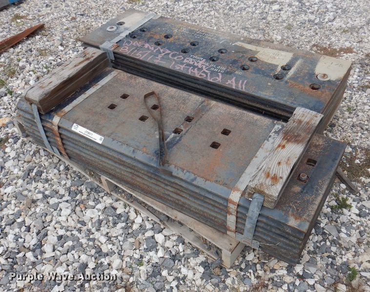 (16) Bucyrus motor grader blades - JY9611