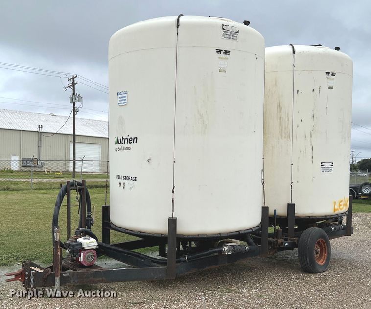 Wylie  fertilizer delivery trailer - LU9822