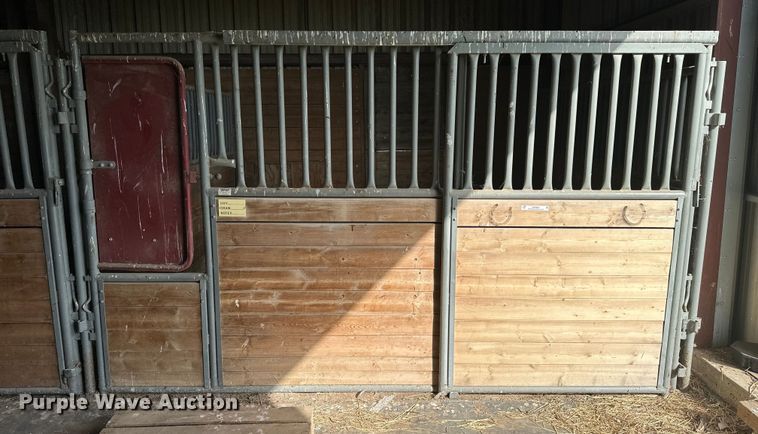 (5) WW horse stalls - NP9663