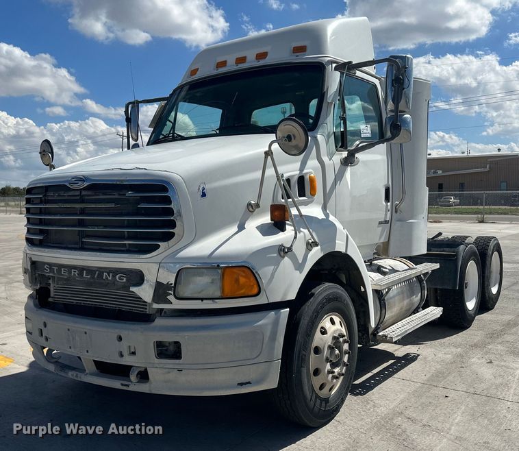2007 Sterling AT9500  semi truck - DH1807